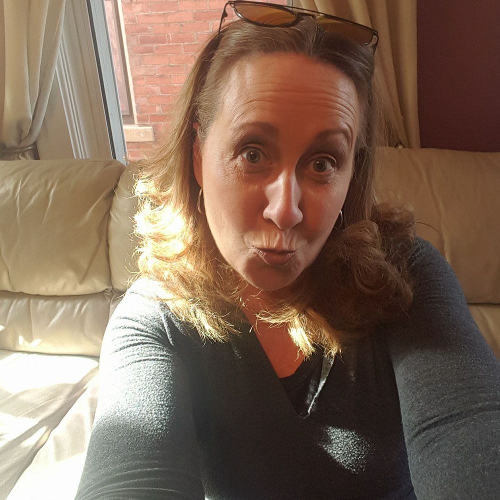 Meet your Posher, Bobbi